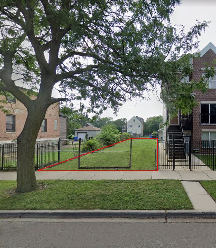 1404 S Kedvale Avenue — Chicago, IL 60623