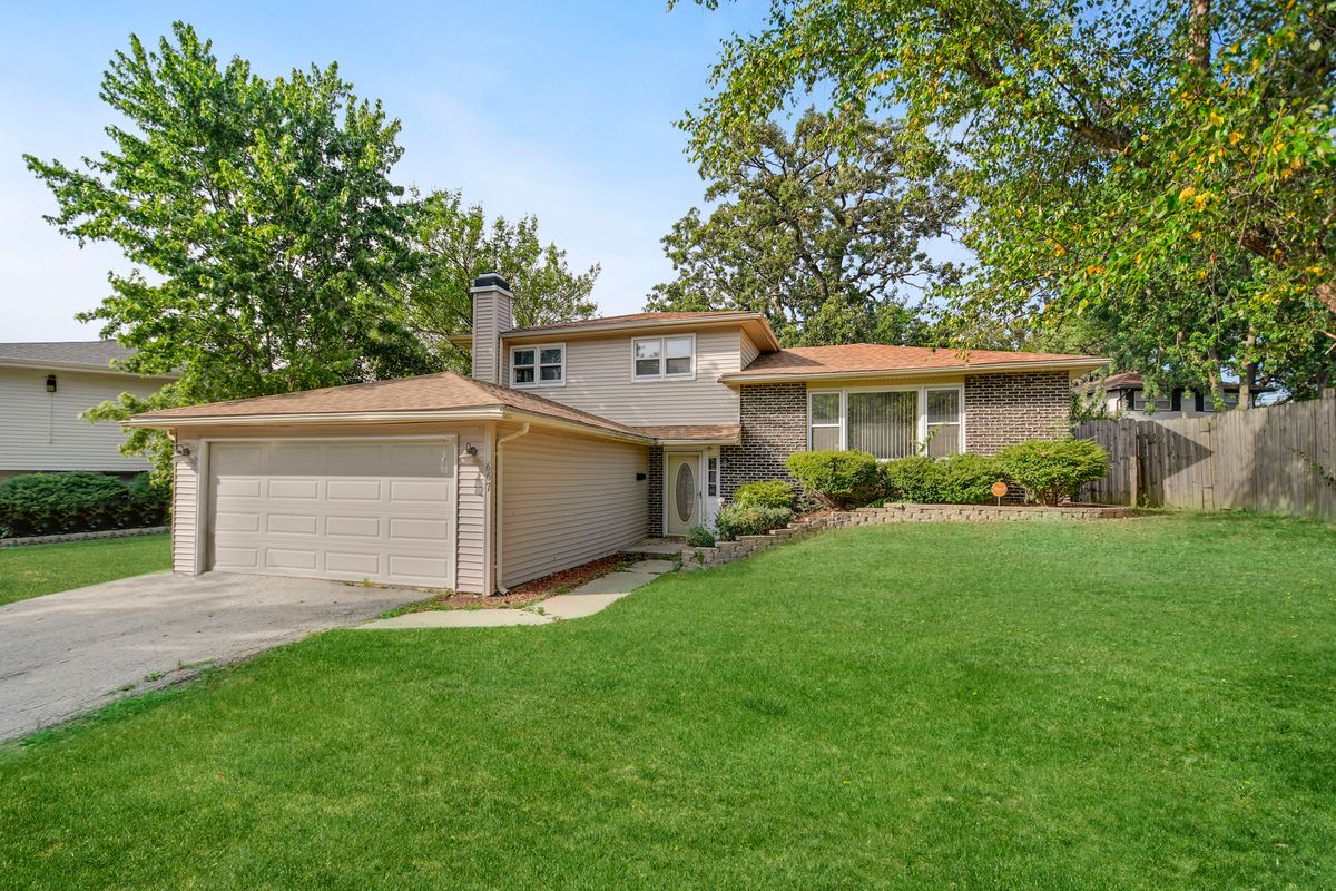 667 Sullivan Lane, University Park, IL 60484