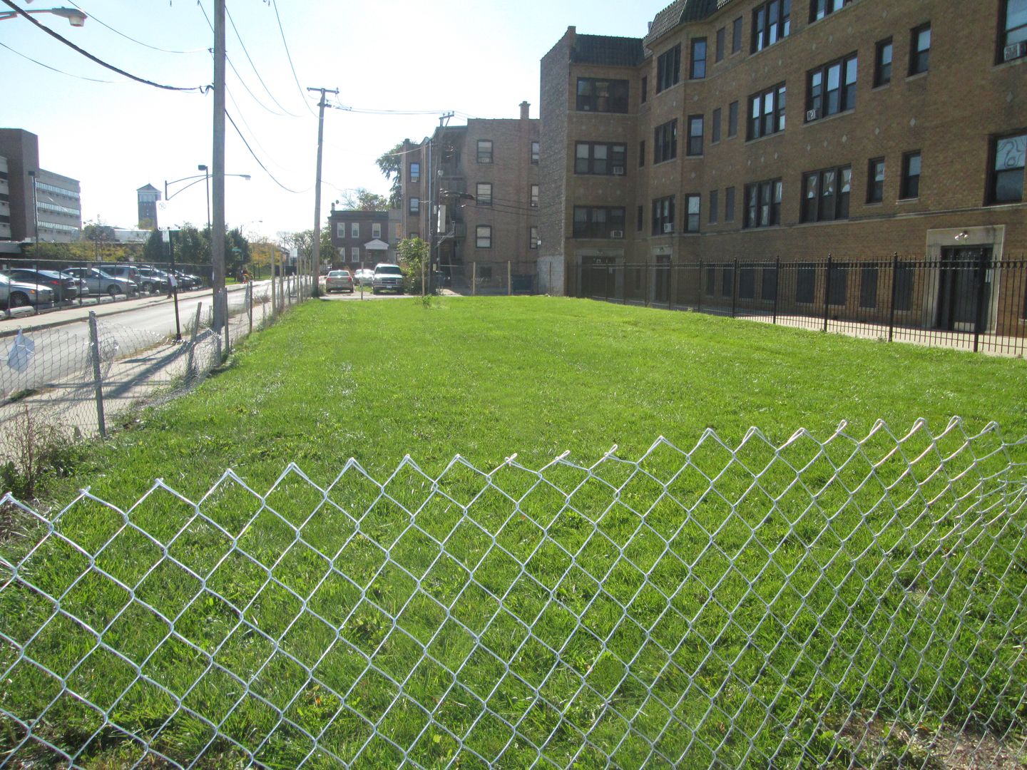 3501 W 5th Avenue — Chicago, IL 60624