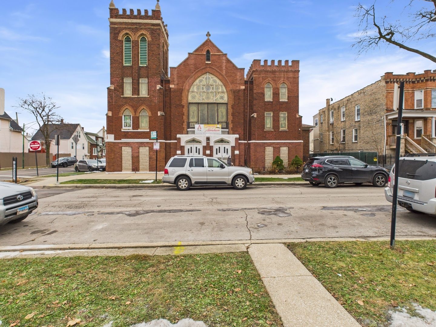 1651 N Karlov Avenue — Chicago, IL 60639