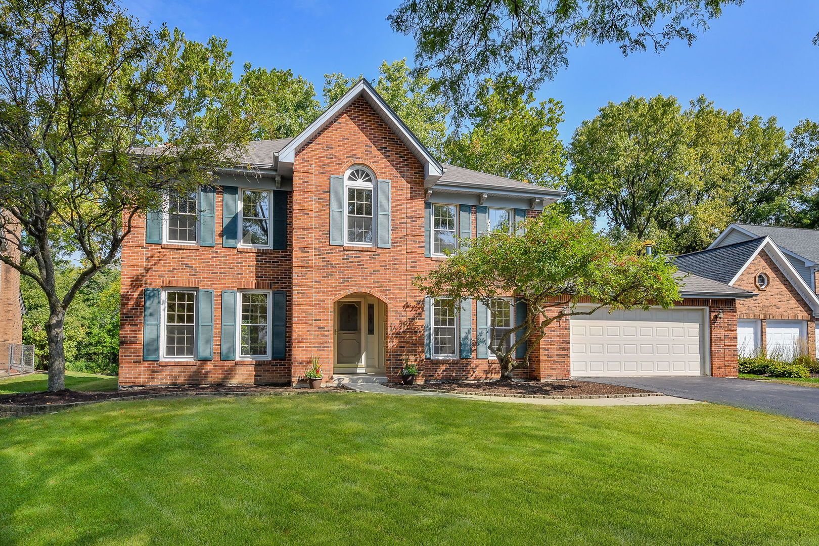 825 Biltmore Court — Naperville, IL 60563