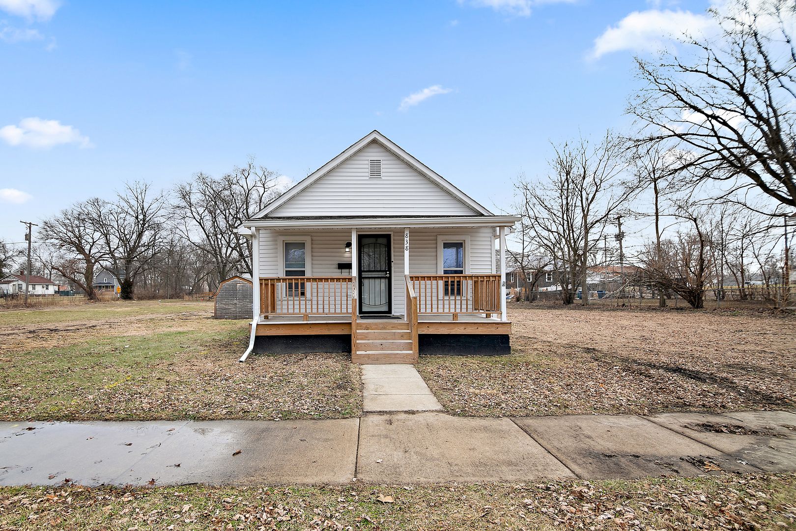 838 N Rosewood Avenue — Kankakee, IL 60901