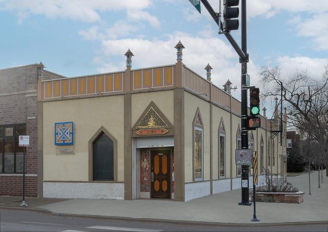 4156 Kedzie Avenue, Chicago, IL 60618