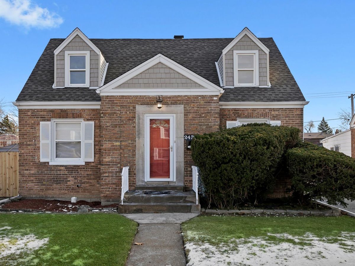 2433 17th Avenue, Broadview, IL 60155