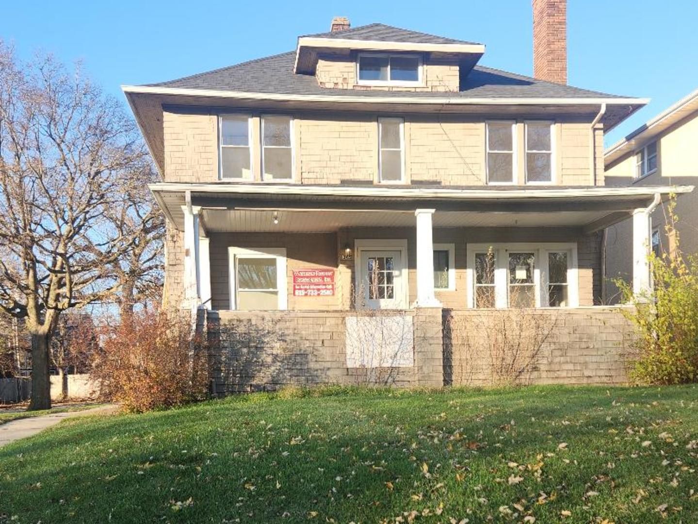 345 Augusta Avenue — DeKalb, IL 60115