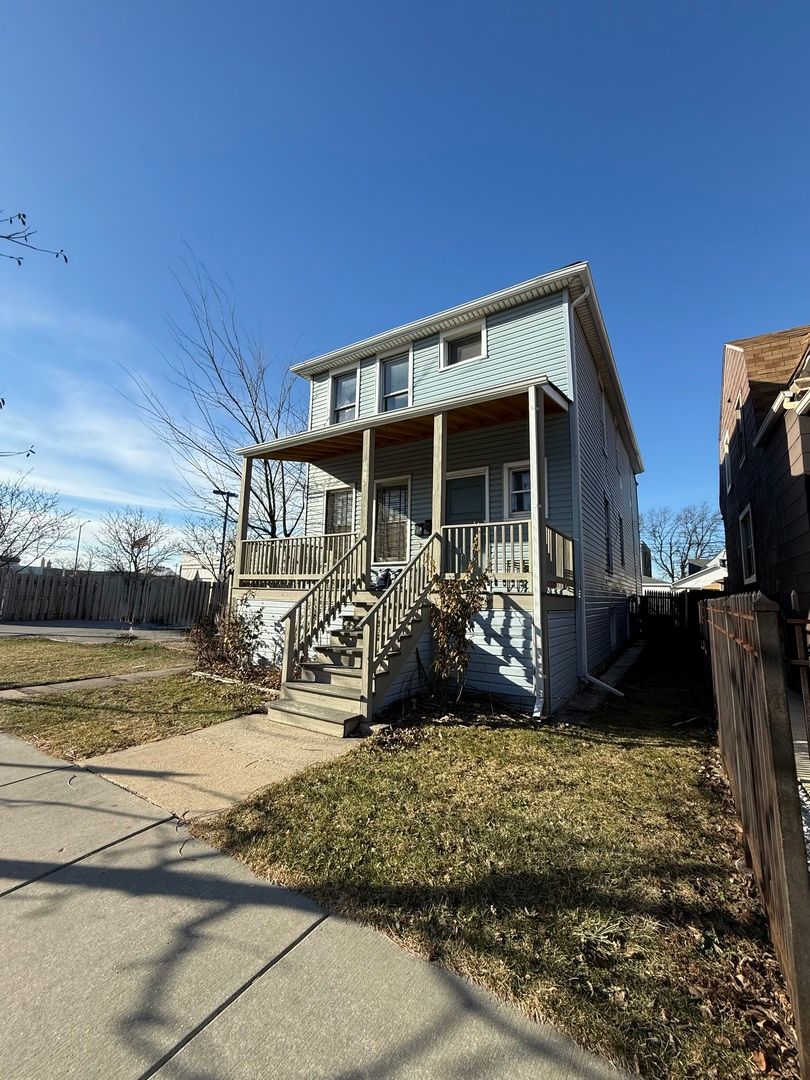 3616 N Kedzie Avenue #1 — Chicago, IL 60618