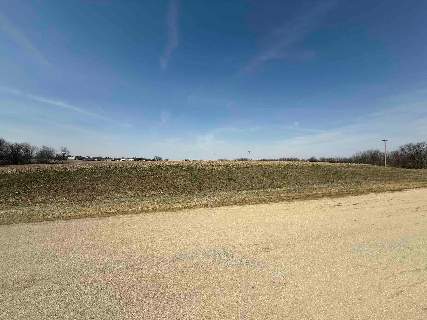 5482 N Timber Ridge Road — Lena, IL 61048