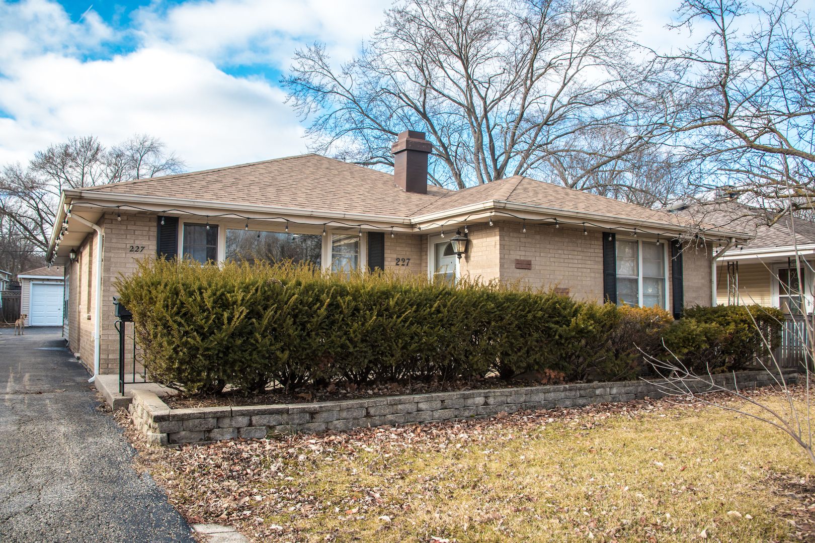 227 N Butterfield Road — Libertyville, IL 60048