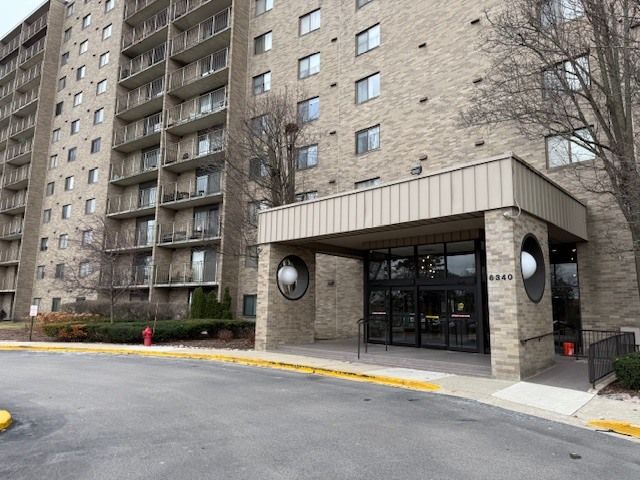 6340 Americana Drive — Willowbrook, IL 60527