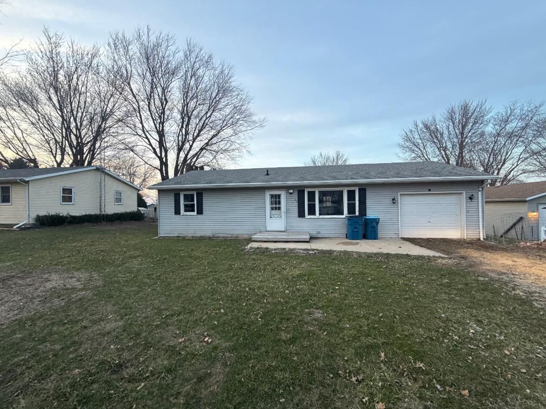 20 Academy Street — German Valley, IL 61039