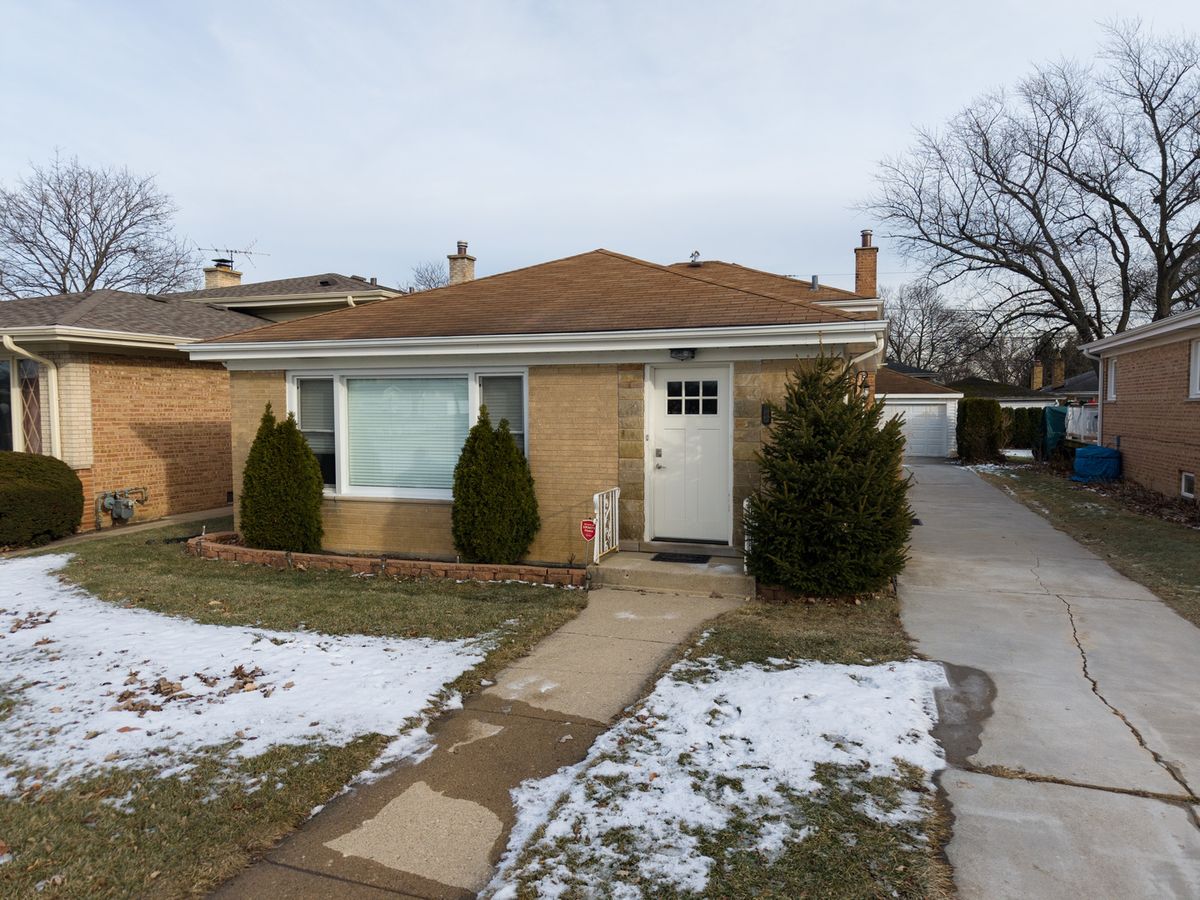 8453 Ottawa Avenue, Niles, IL 60714