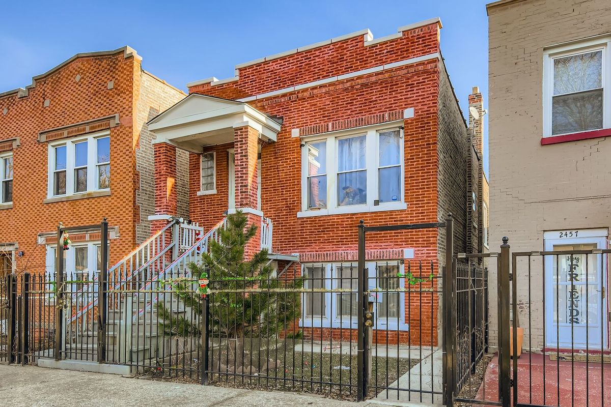 2453 Trumbull Avenue, Chicago, IL 60623