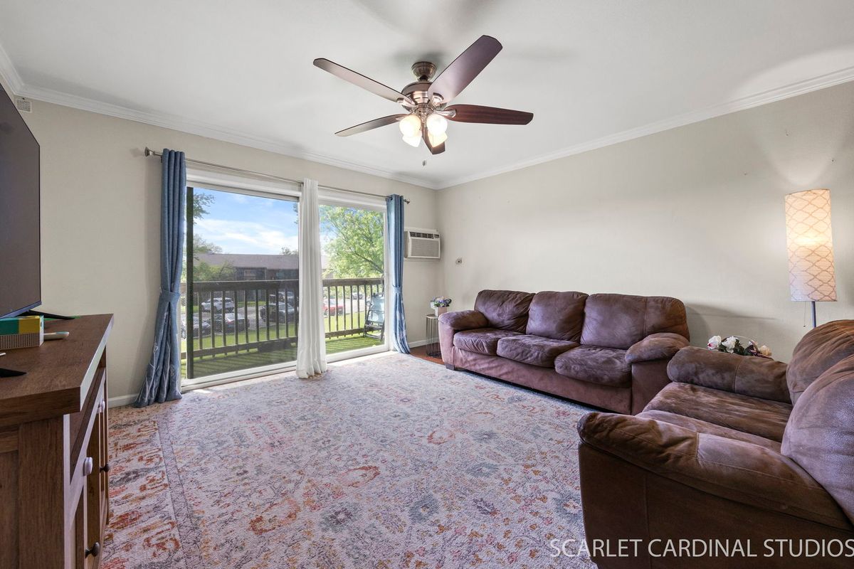 7413 Brookdale Drive #208, Darien, IL 60561