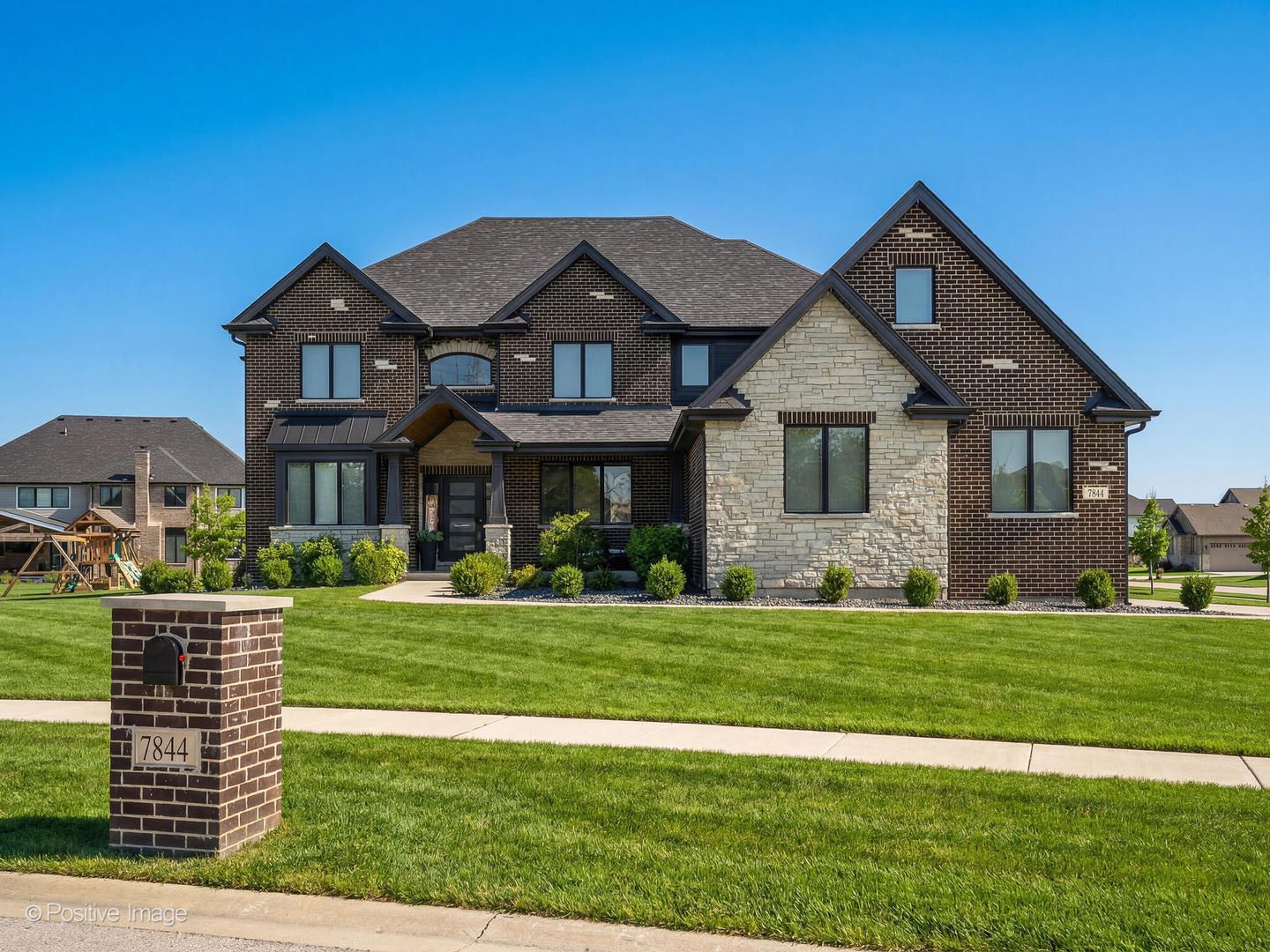 7844 Northwoods Court — Frankfort, IL 60423