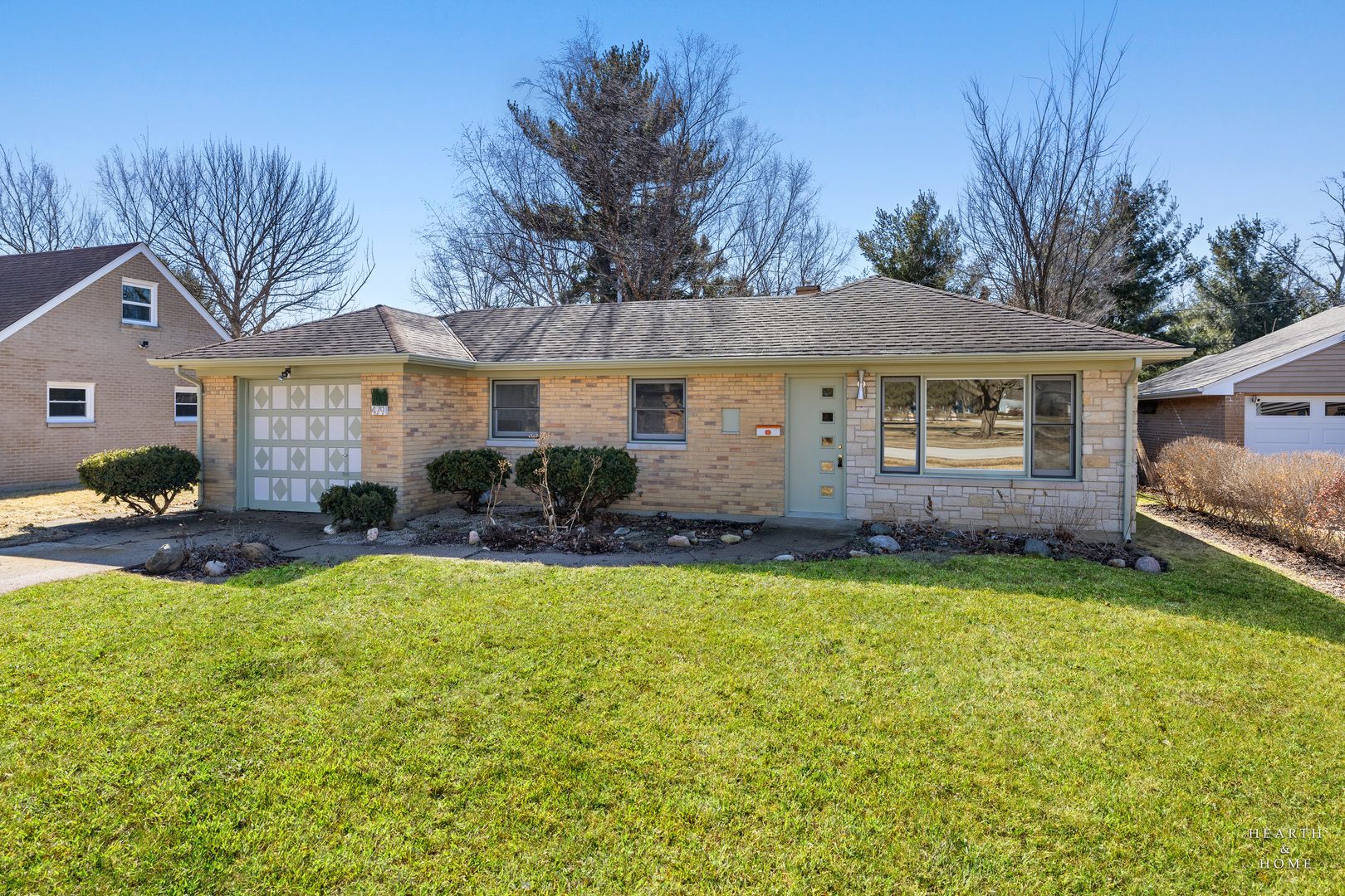 479 Porter Avenue — Crystal Lake, IL 60014