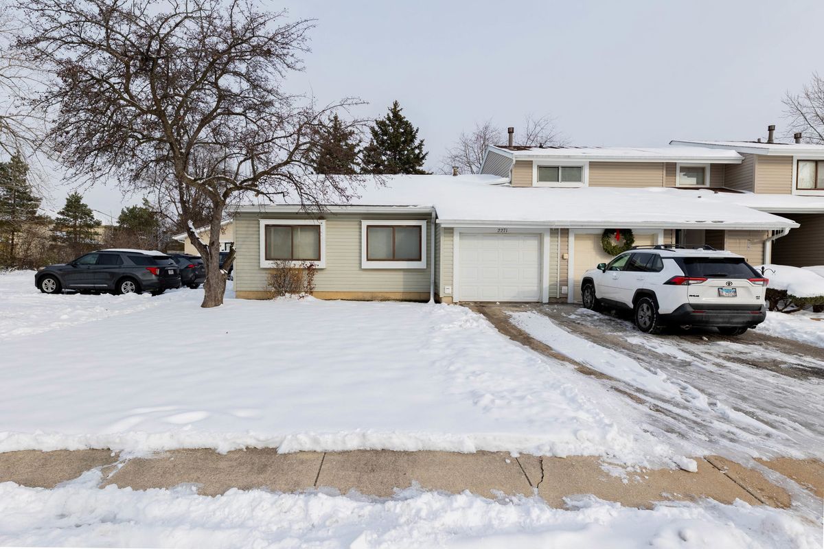 2271 Windsor Lane, Country Club Hills, IL 60478