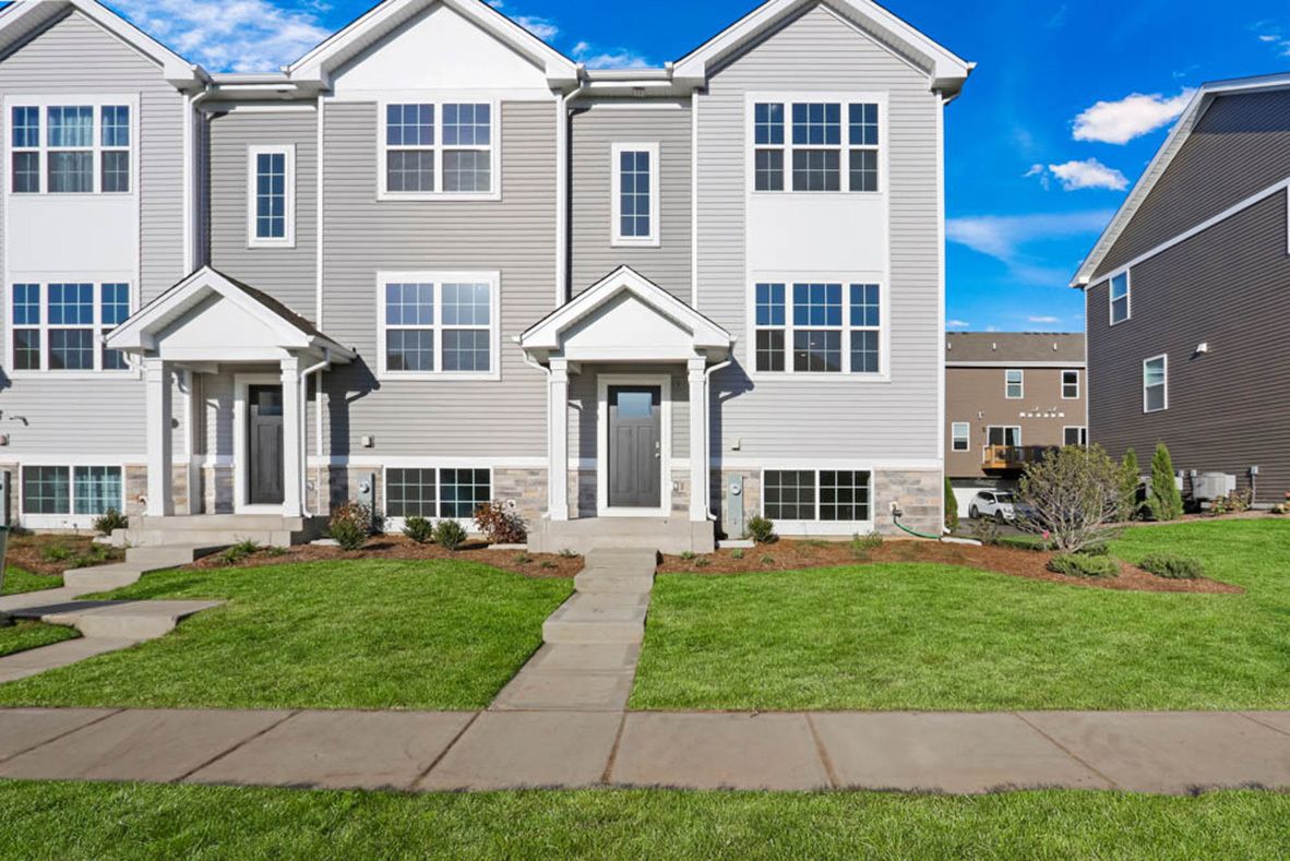 1431 Oakfield Lane — Pingree Grove, IL 60140