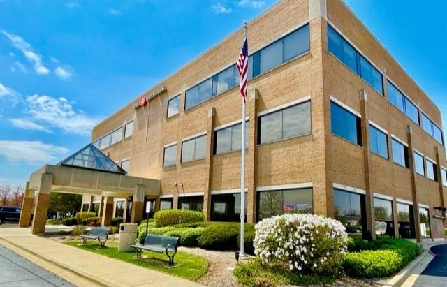 101 Burr Ridge Parkway — Burr Ridge, IL 60527