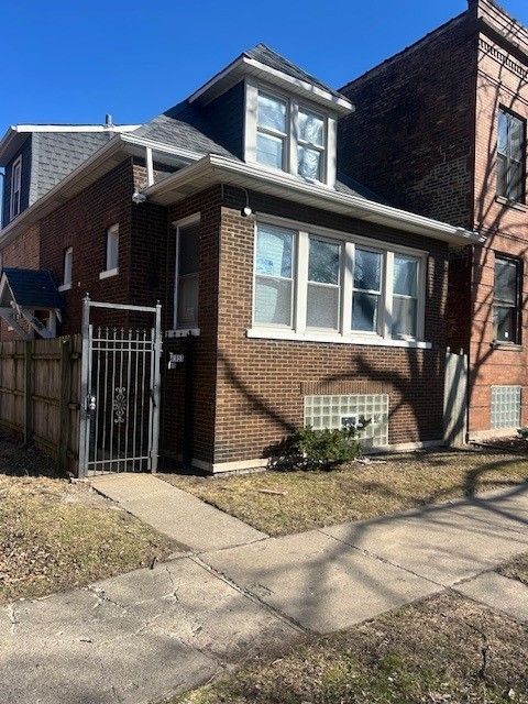 6953 S Indiana Avenue — Chicago, IL 60637