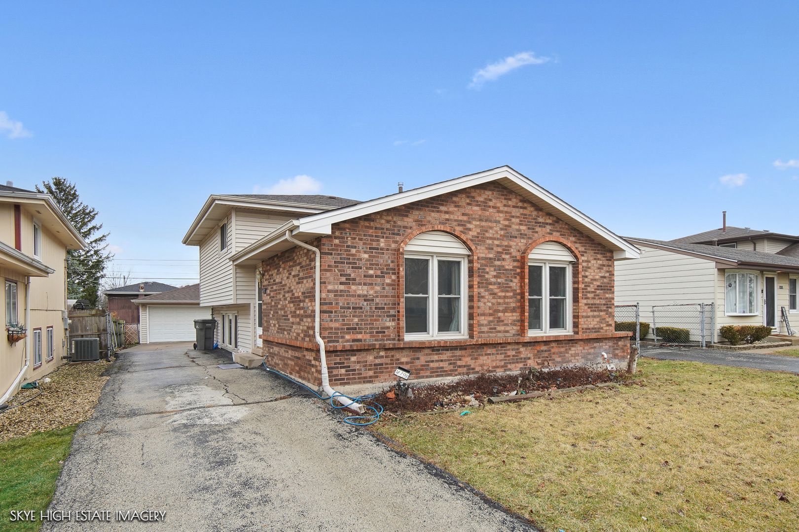 16798 91ST Avenue — Orland Hills, IL 60477