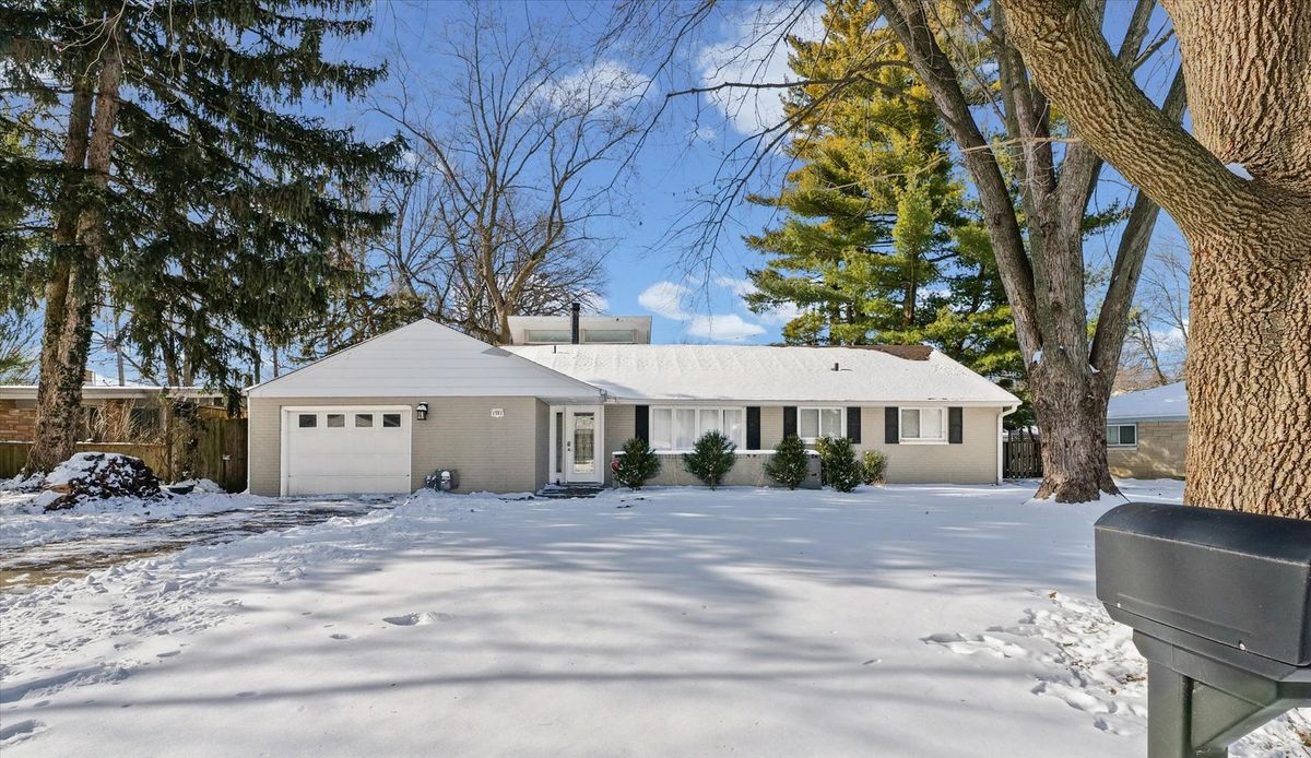 1301 BELMEADE Drive, Champaign, IL 61821