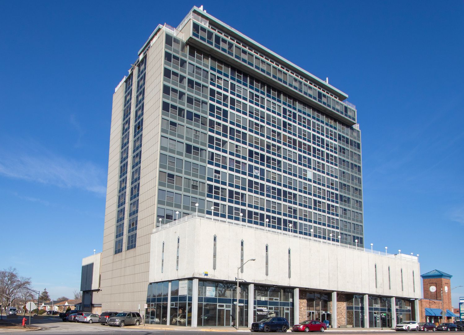 7234 W North Avenue #807 — Elmwood Park, IL 60707