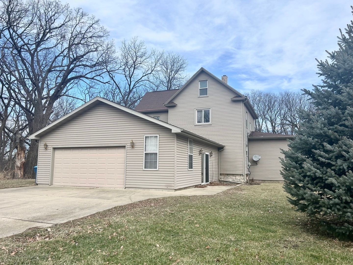 230 E Porter Street — Oglesby, IL 61348