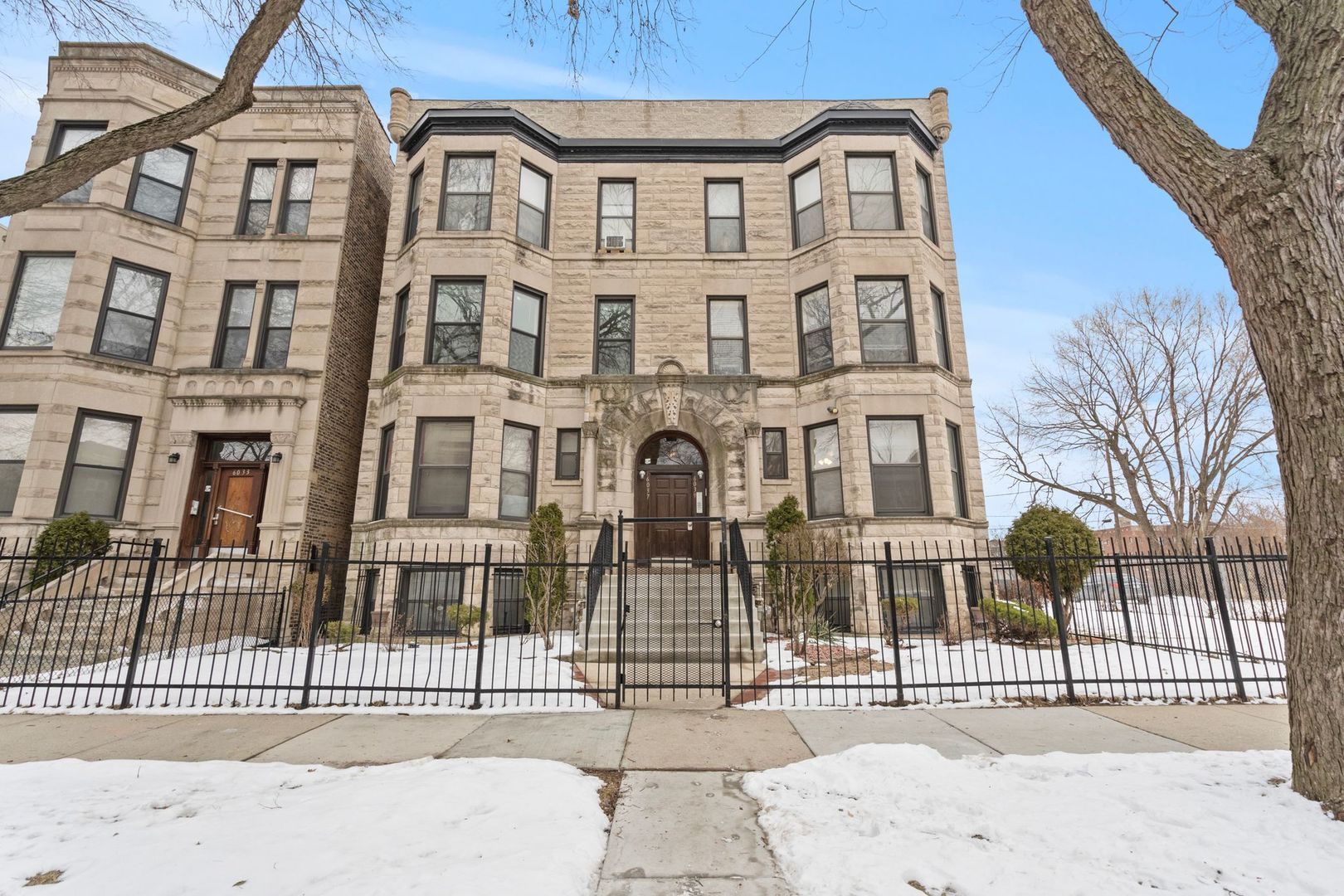 6037 S Champlain Avenue — Chicago, IL 60637
