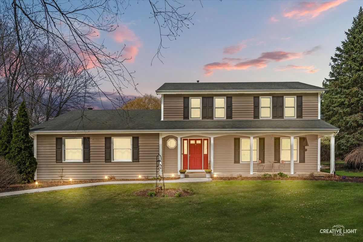 7N002 Glenview Drive, St. Charles, IL 60175