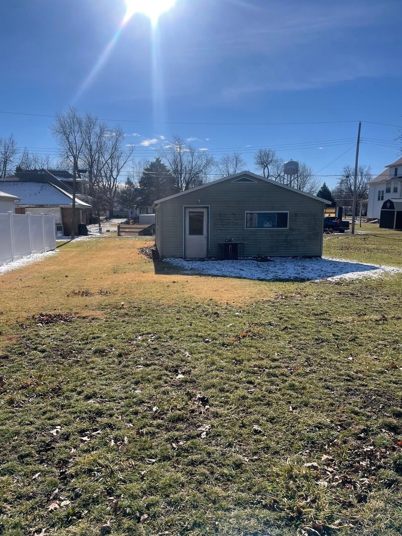 407 E Cherry Street — Chatsworth, IL 60921