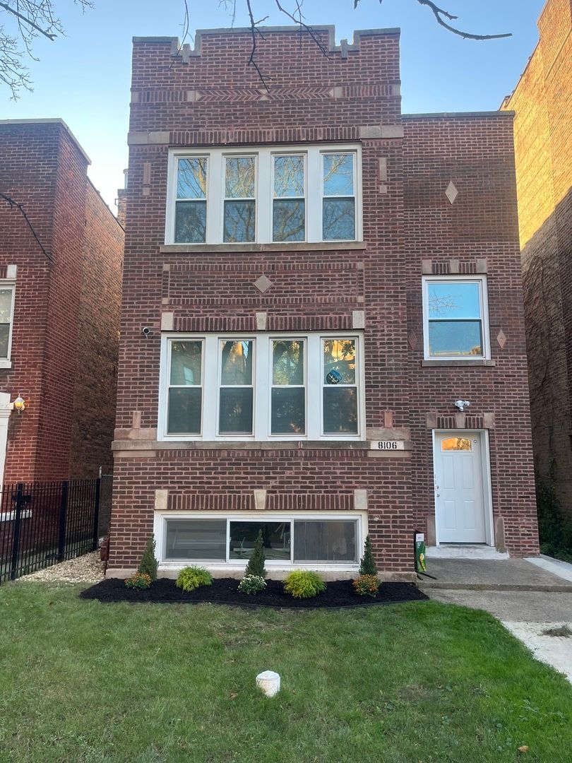 8106 Langley Avenue — Chicago, IL 60619