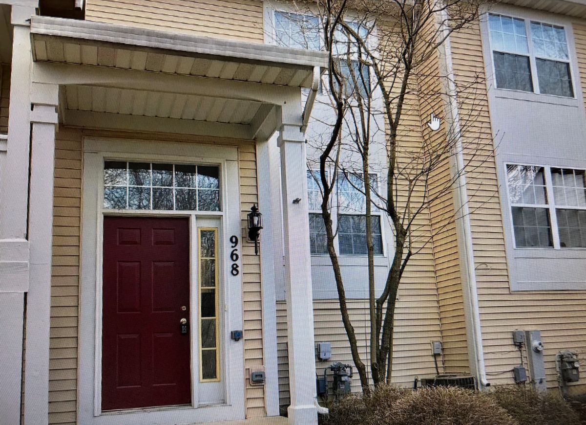 968 Darla Court, Waukegan, IL 60085