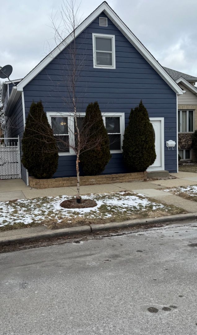 3704 W 58th Street — Chicago, IL 60629