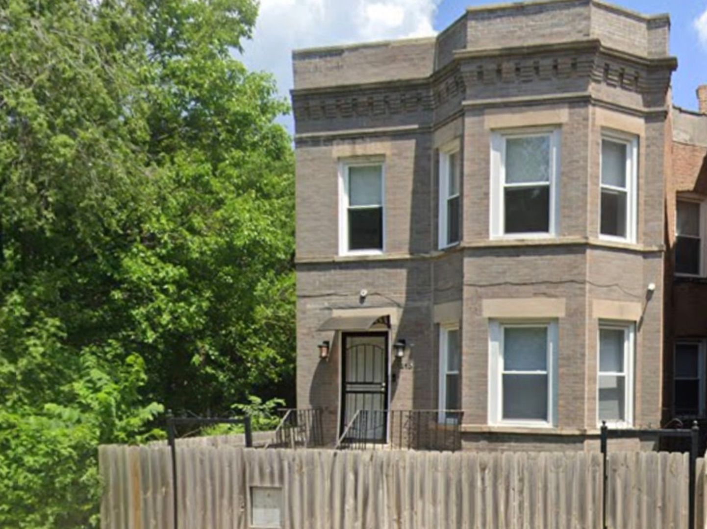 7415 S Langley Avenue — Chicago, IL 60619