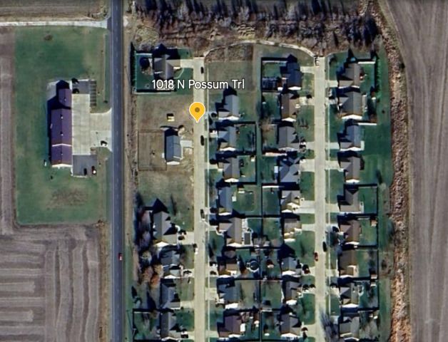 1018 Possum Trail, Villa Grove, IL 61956