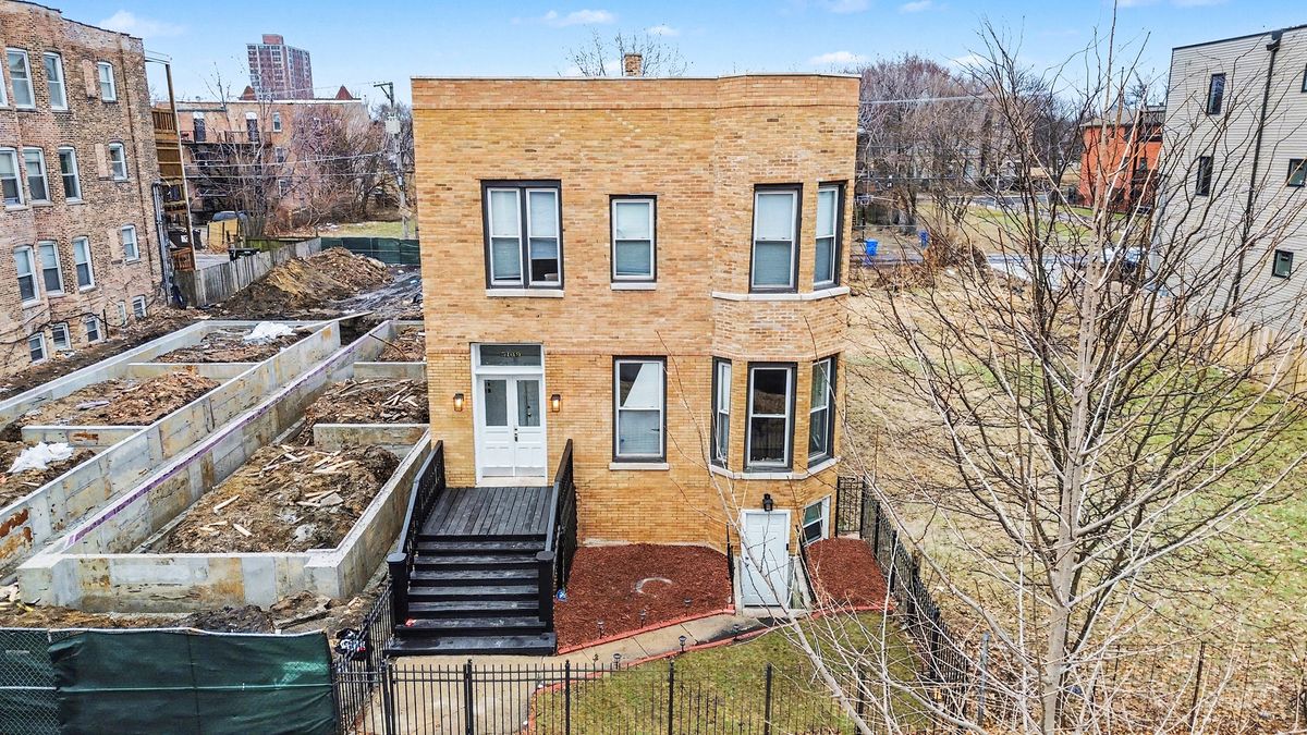 5169 Michigan Avenue, Chicago, IL 60615