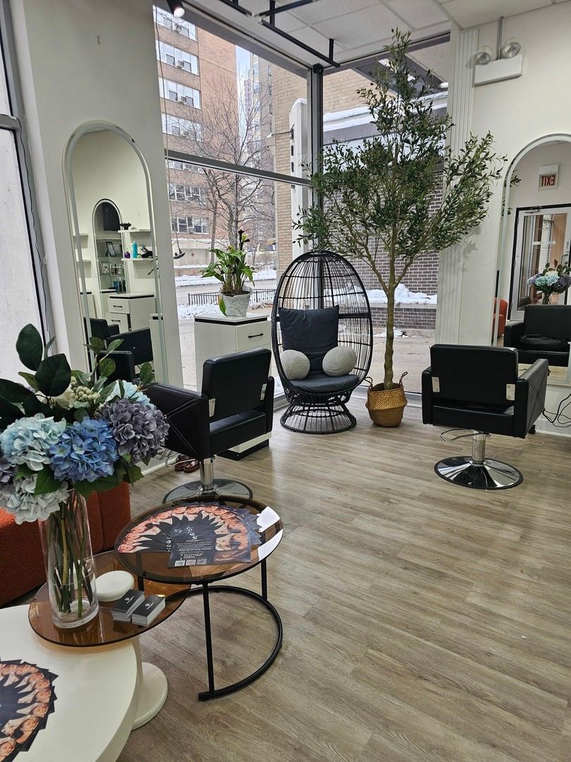 3110 N Sheridan Road — Chicago, IL 60657