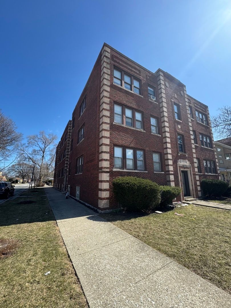 243 E 108th Street #2 — Chicago, IL 60628