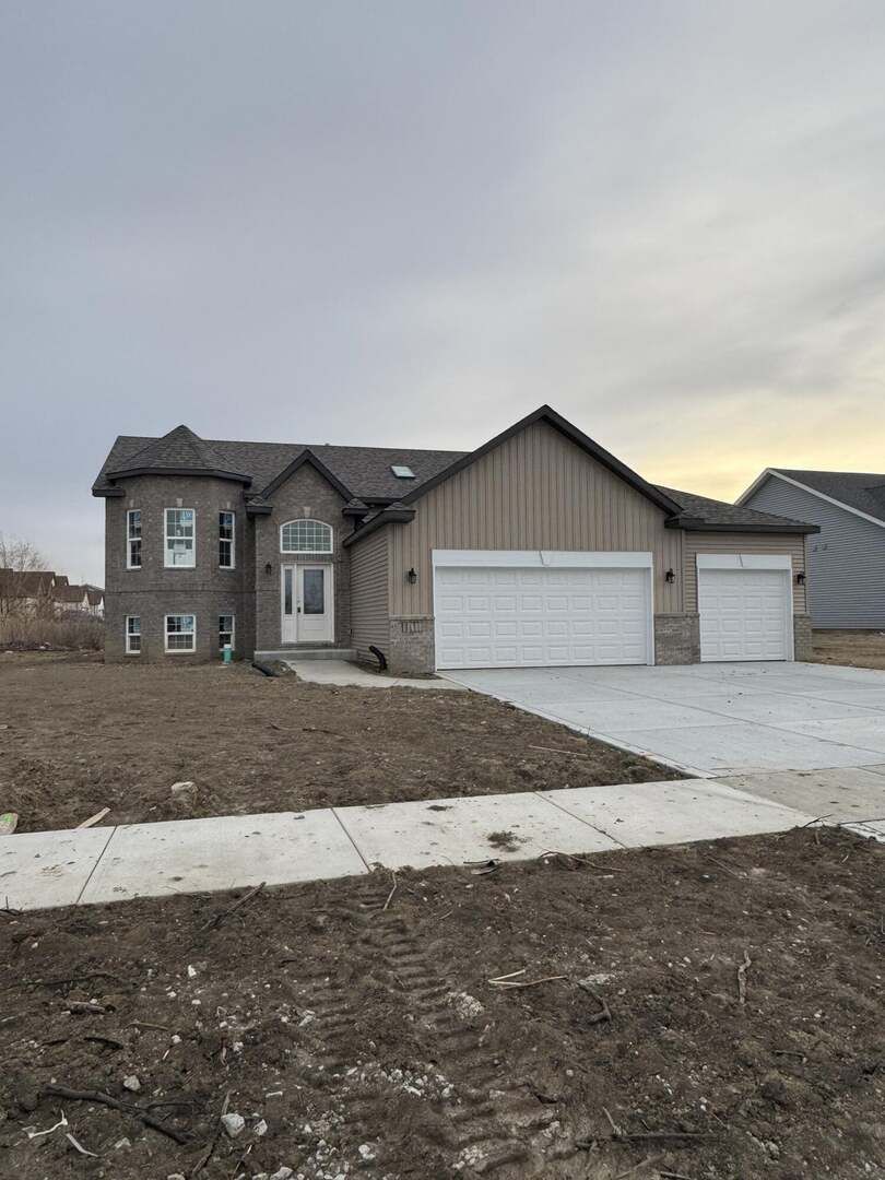 8252 Dylan Drive — Merrillville, IN 46410