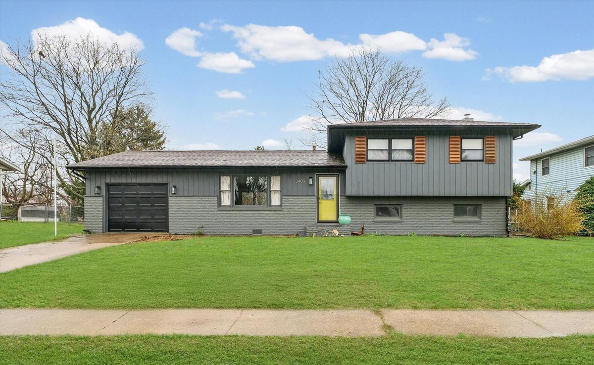 2409 Elizabeth Street, Urbana, IL 61802