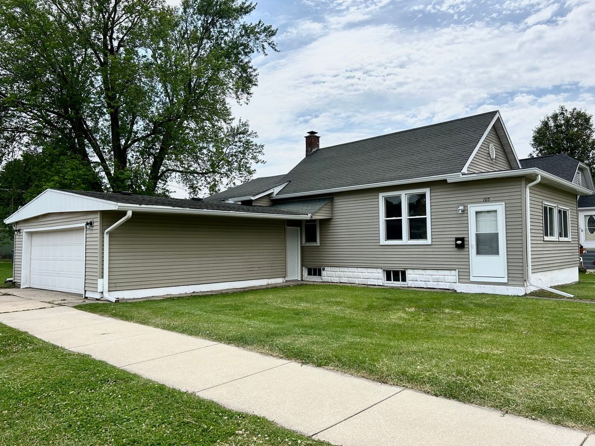 105 2nd Street, Spring Valley, IL 61362