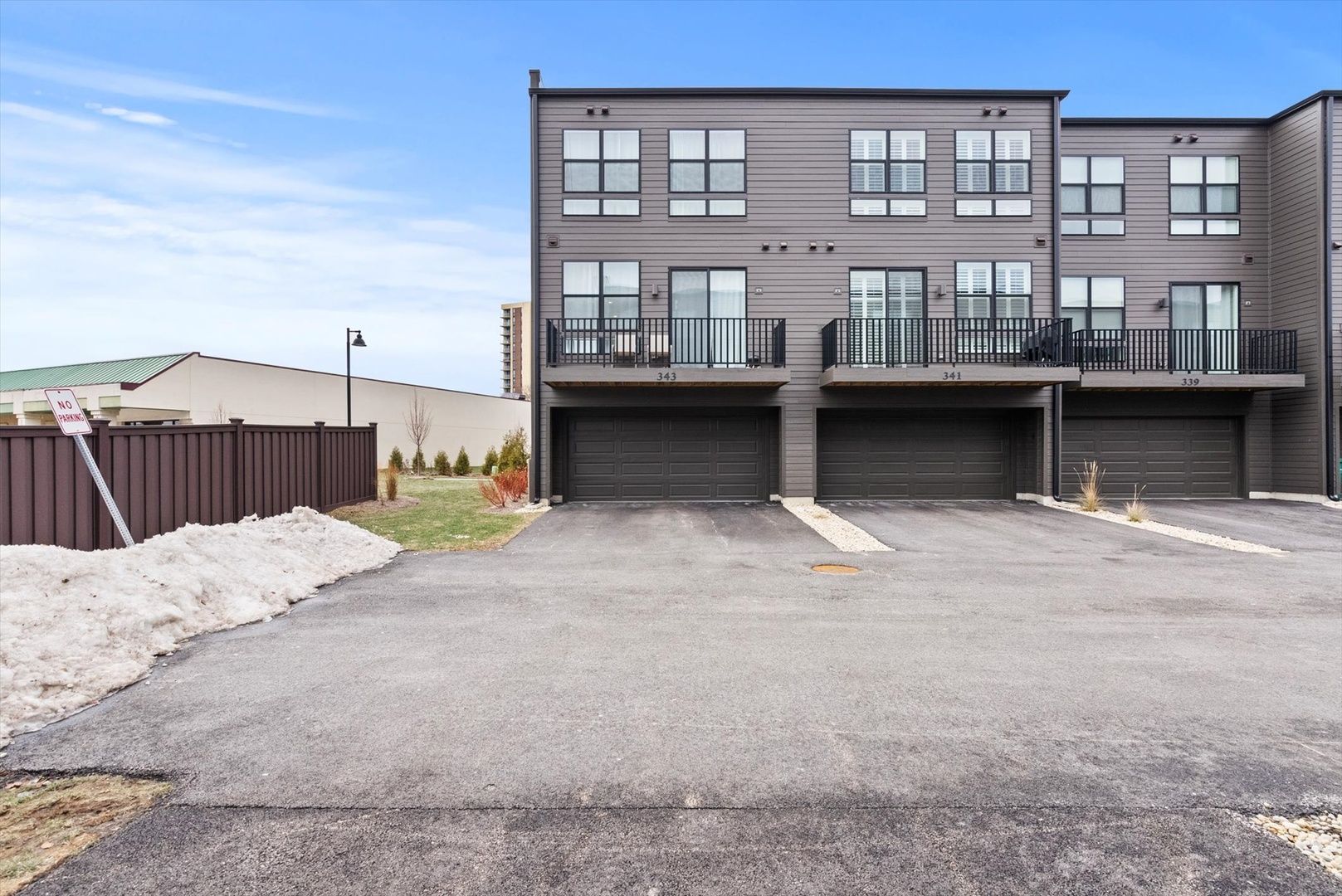 343 Summit Circle Summit Circle — Lombard, IL 60148