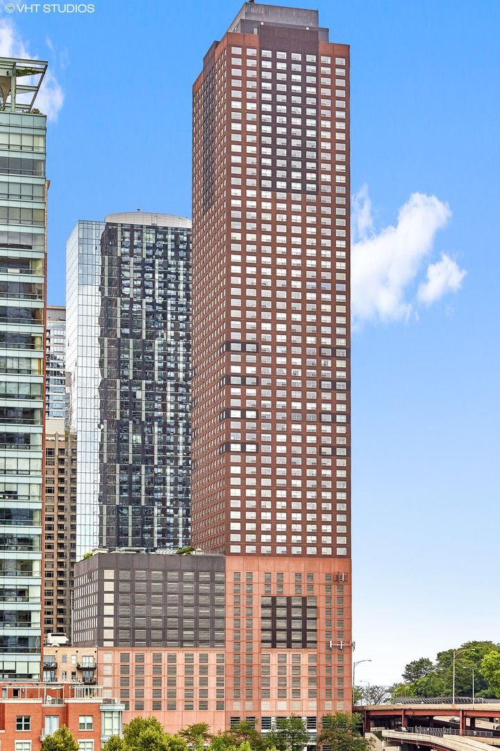 474 Lake Shore Drive, Chicago, IL 60611