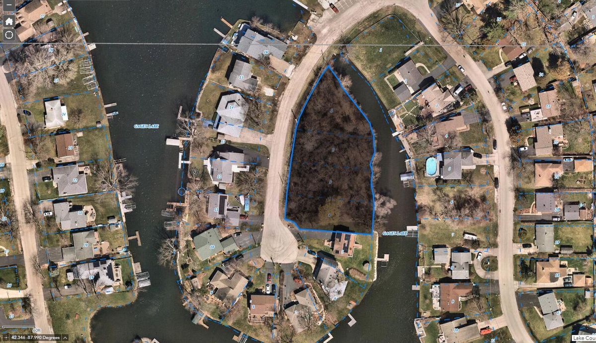 33211 Island Avenue, Grayslake, IL 60030