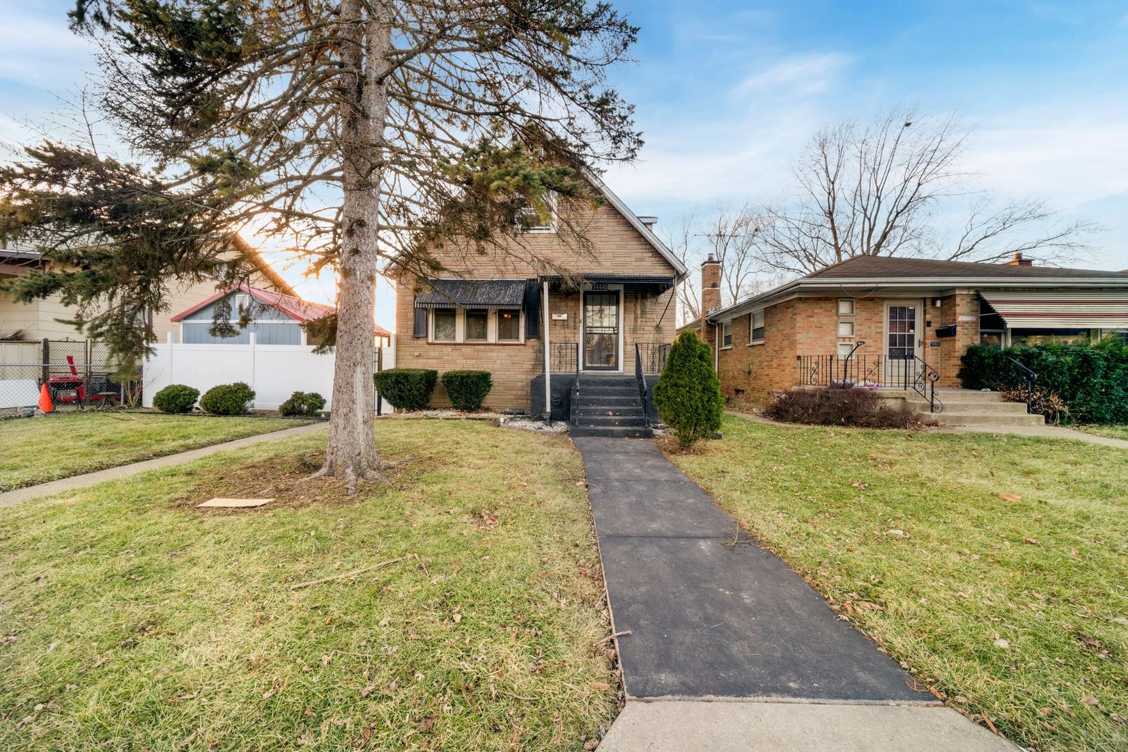 14446 DES PLAINES Street — Harvey, IL 60426