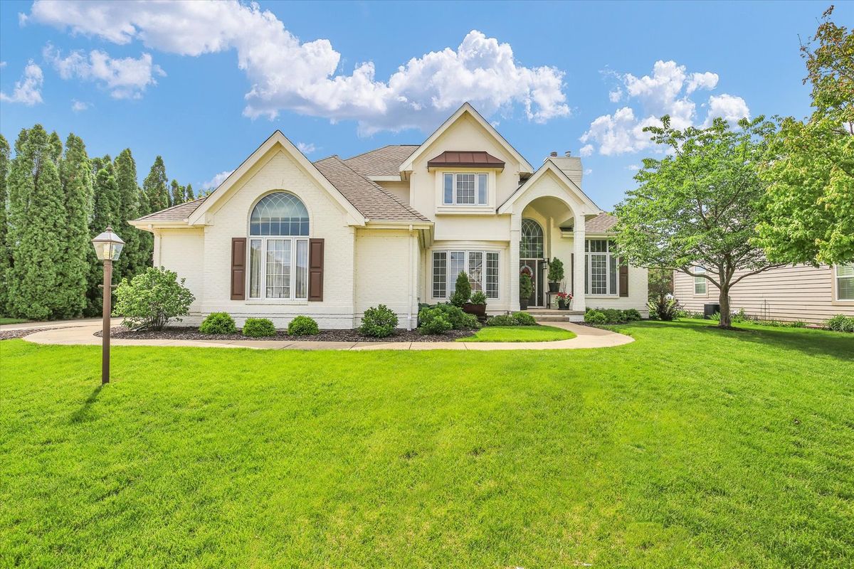 3005 Stone Creek Boulevard, Urbana, IL 61802