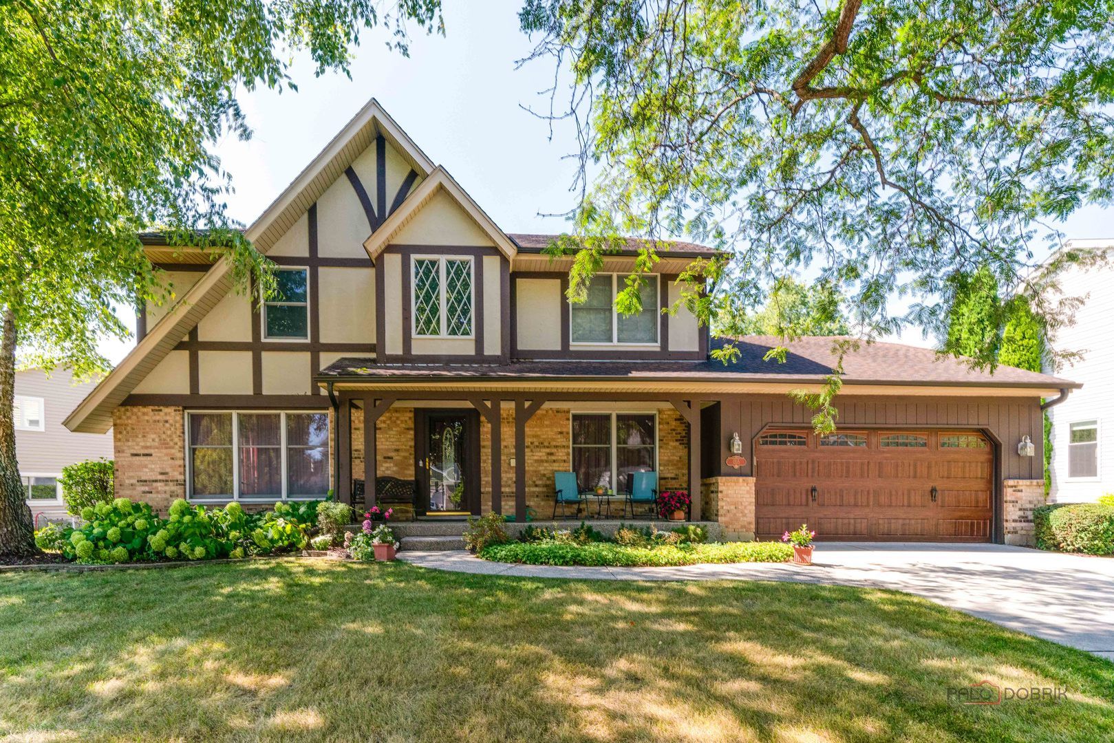 1515 Forever Avenue — Libertyville, IL 60048