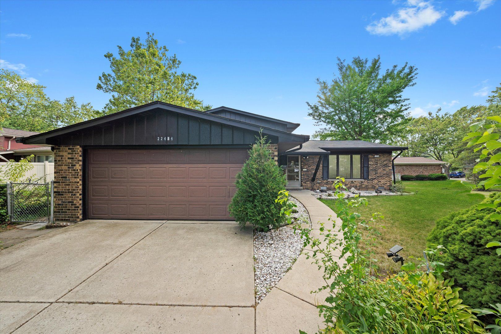 22434 Pleasant Drive — Richton Park, IL 60471