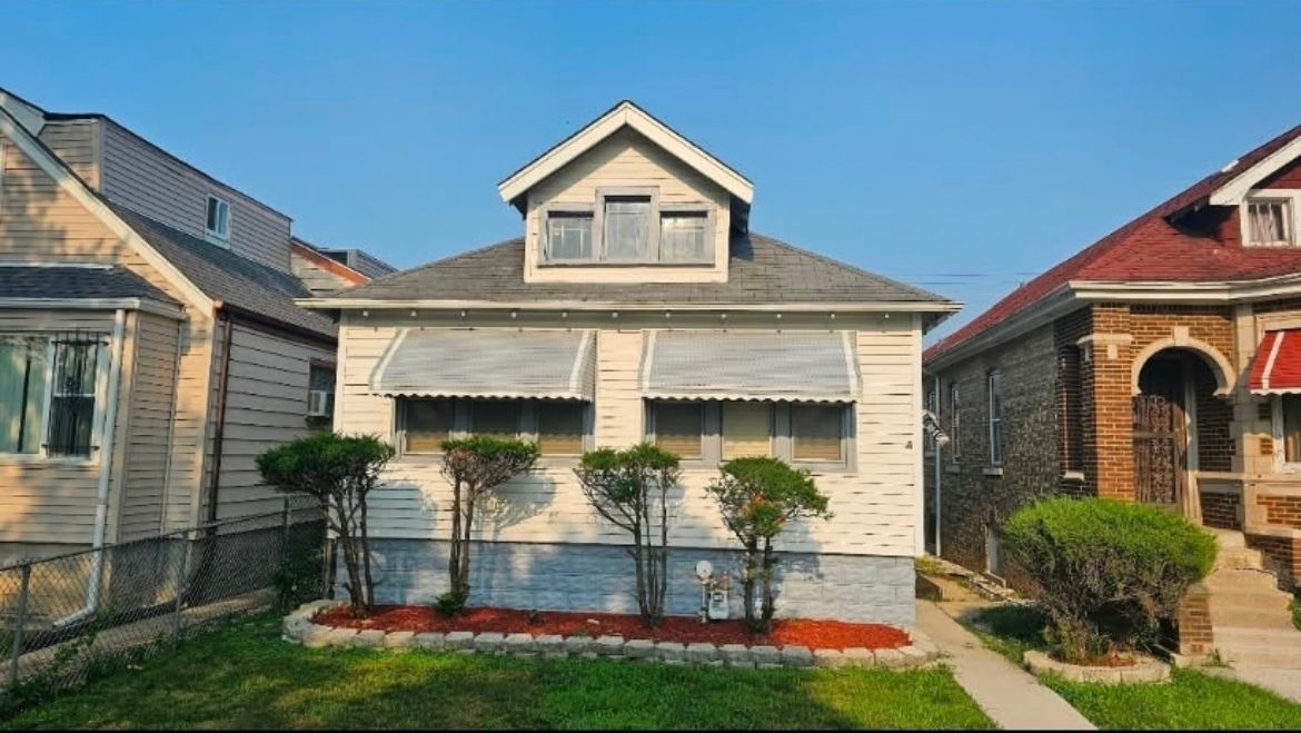 10549 S Eggleston Avenue — Chicago, IL 60628