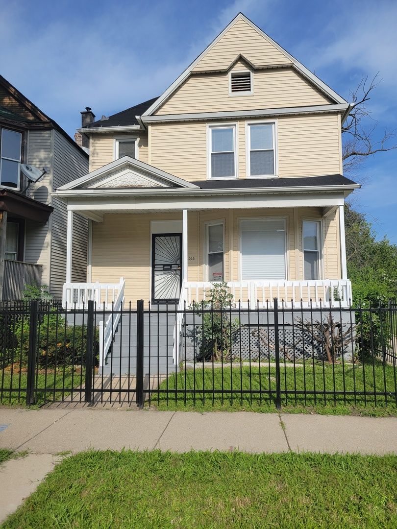 12033 S Wallace Street — Chicago, IL 60628